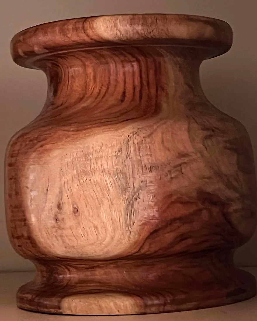 Vase en bois tourné au grain marbré
